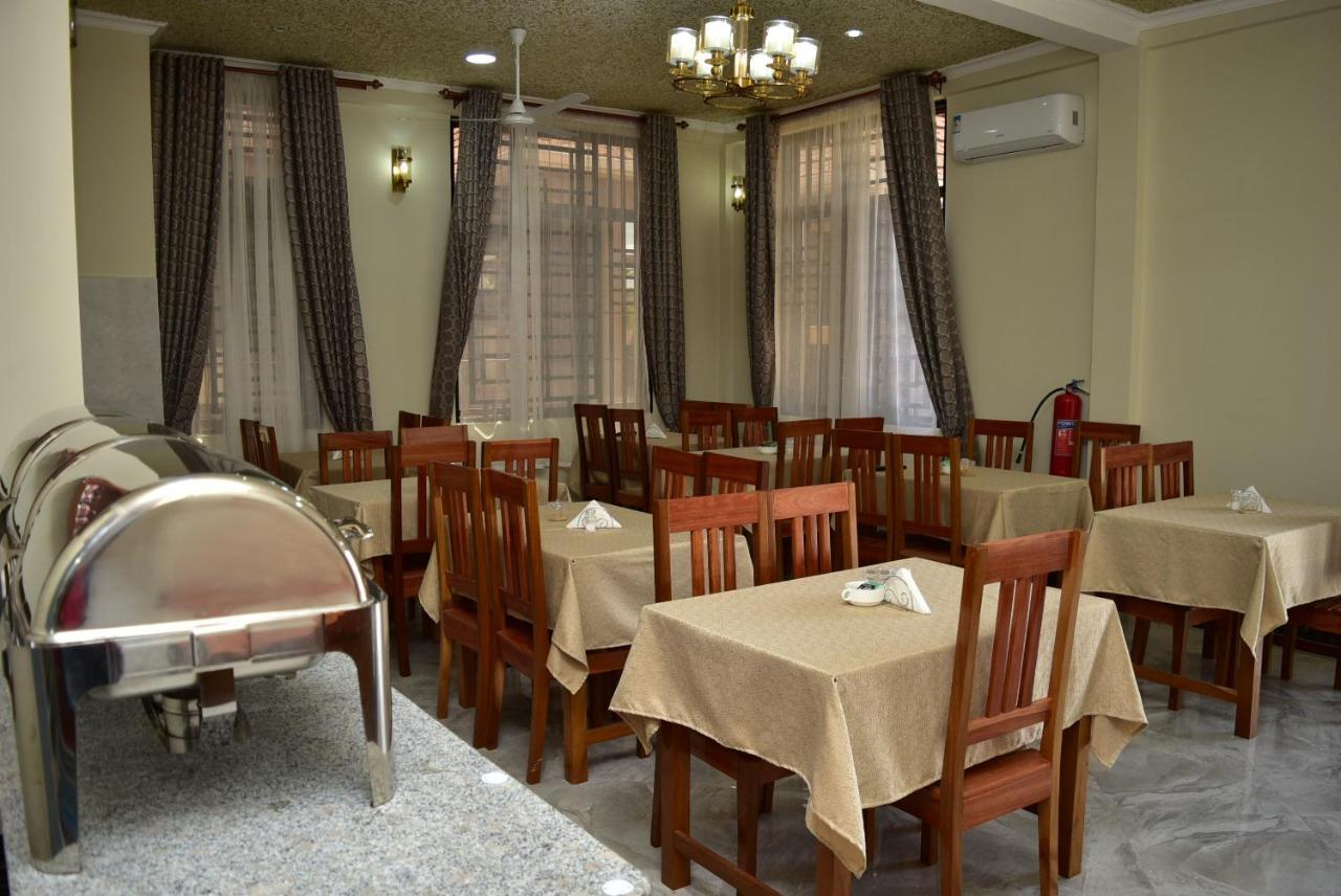 Hancol Hotel Додома Екстериор снимка