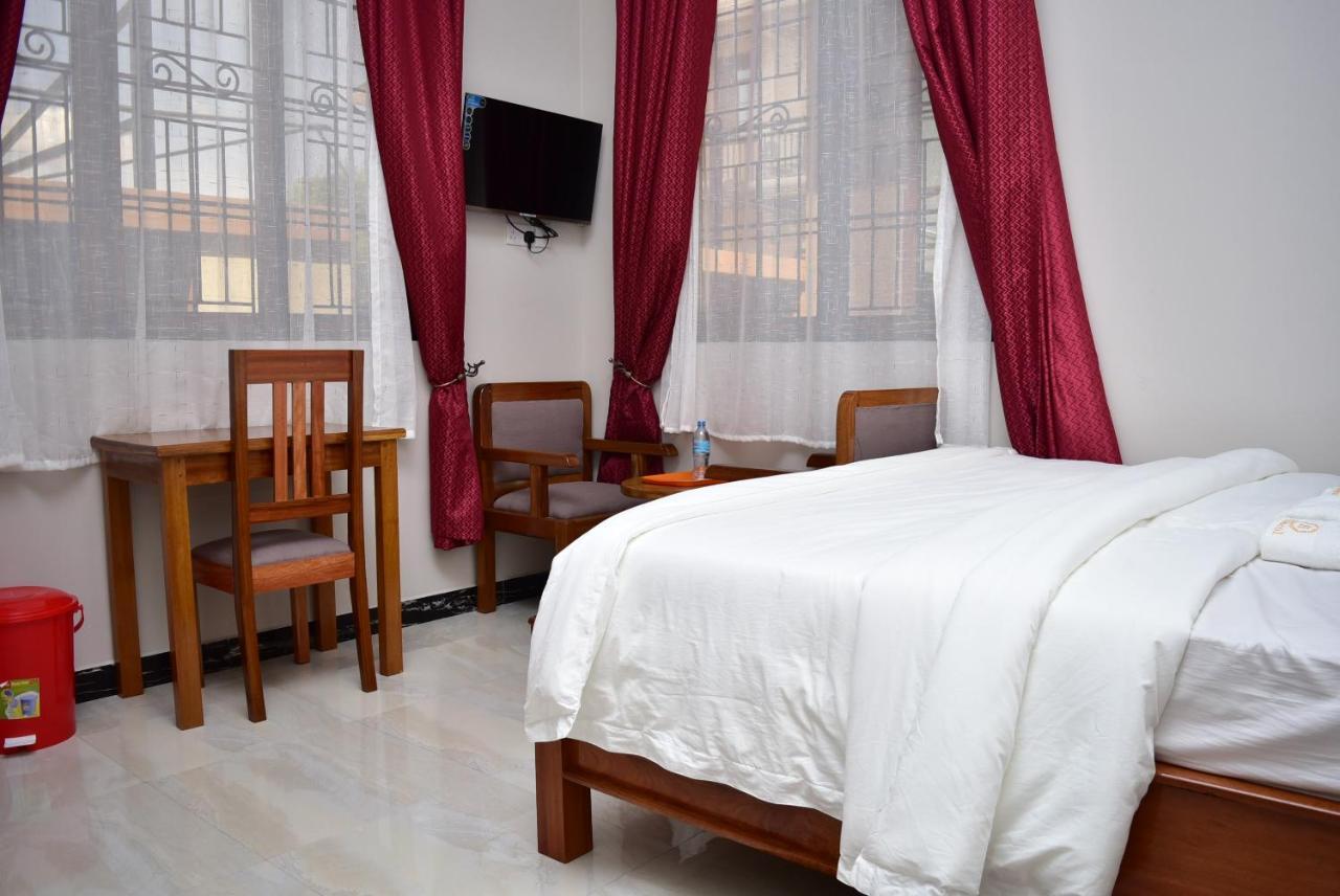 Hancol Hotel Додома Екстериор снимка
